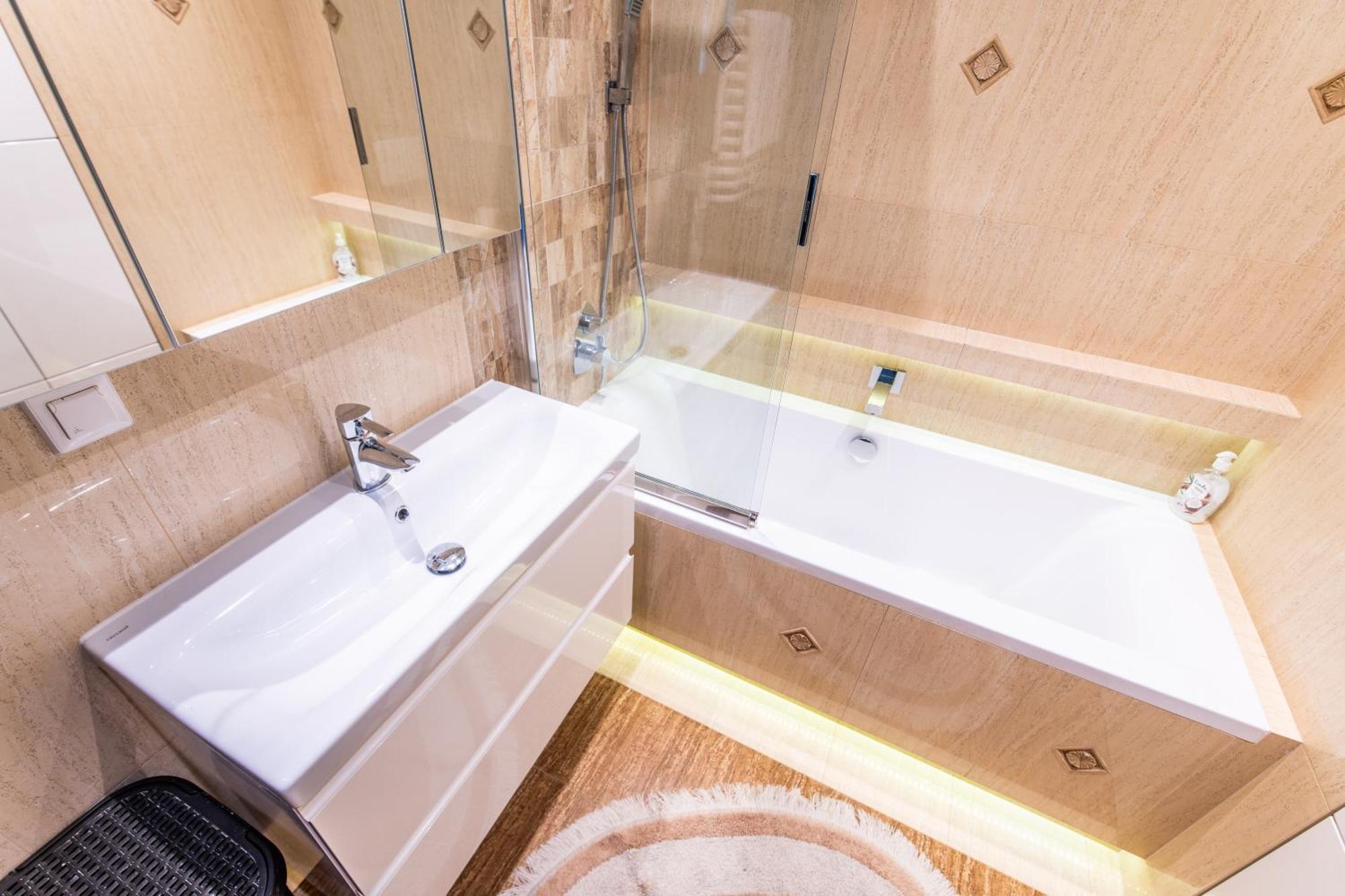 Large Luxury Apartment Wieliczka Bagian luar foto