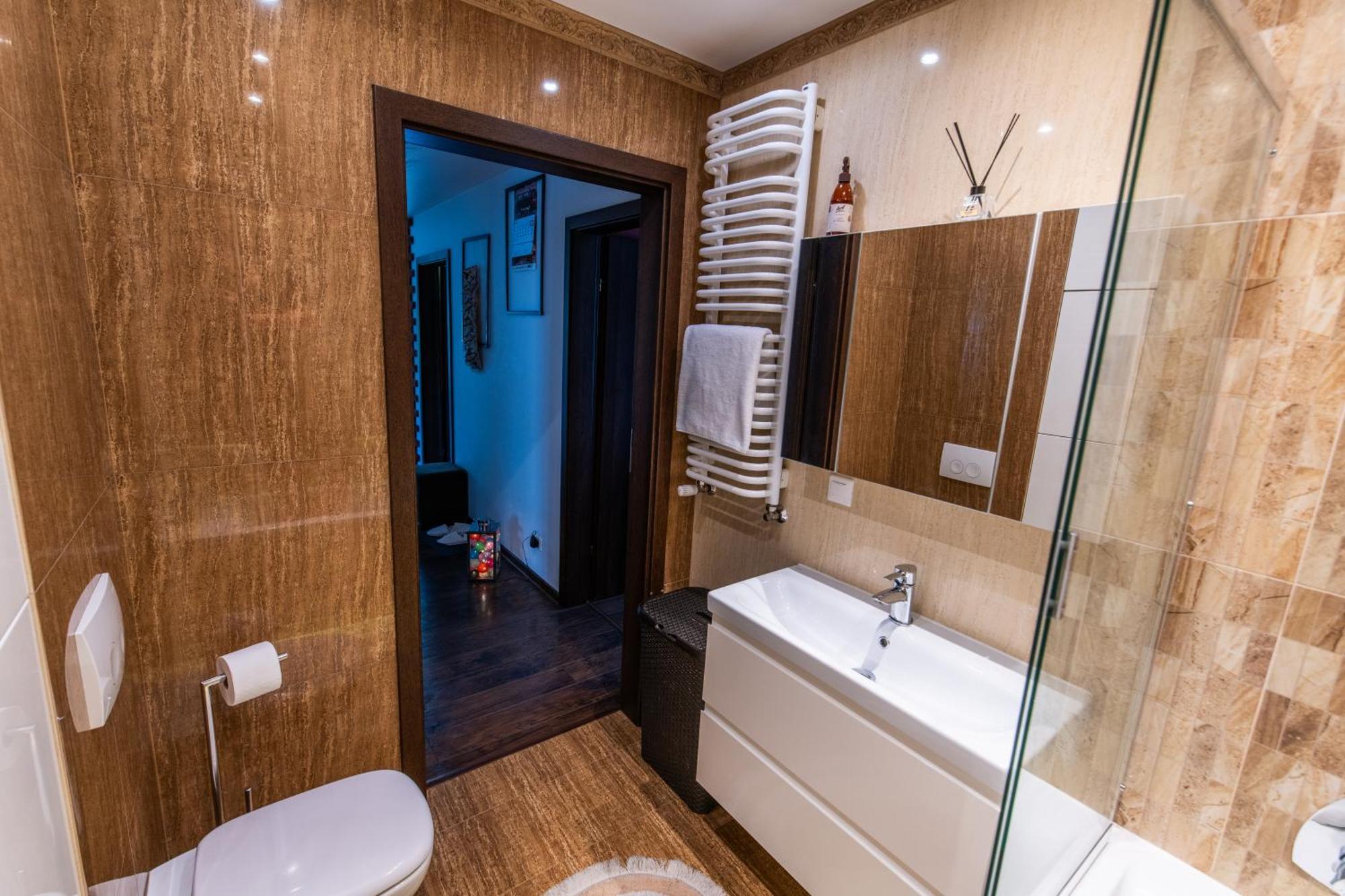 Large Luxury Apartment Wieliczka Bagian luar foto